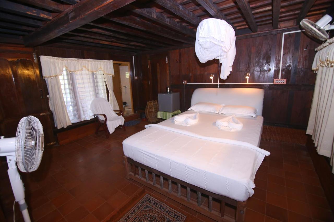 Varkala Marine Palace Esterno foto