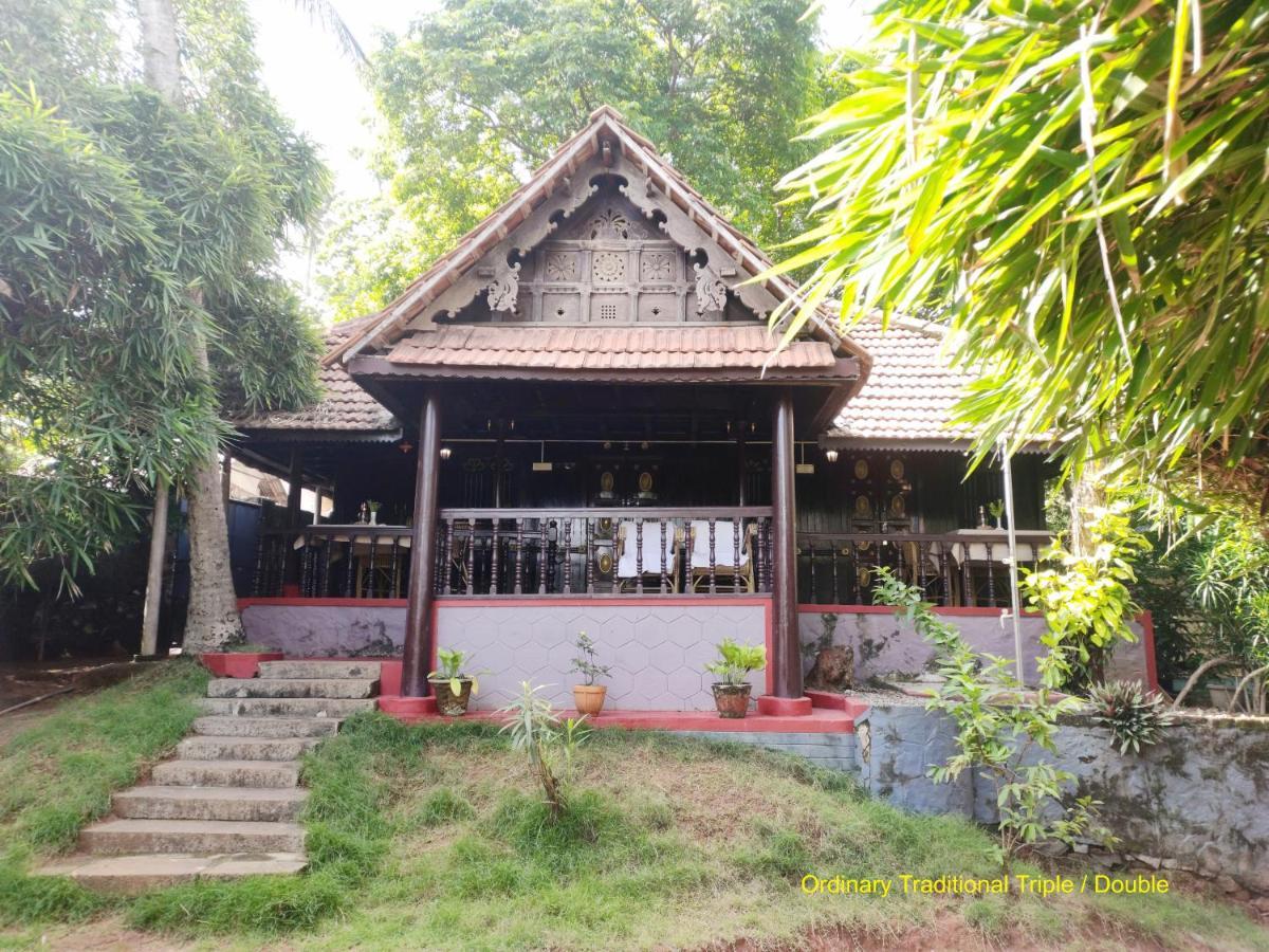 Varkala Marine Palace Esterno foto