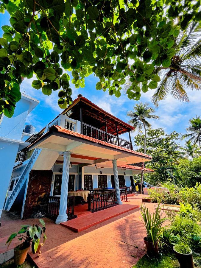 Varkala Marine Palace Esterno foto
