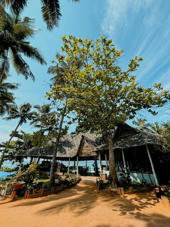 Varkala Marine Palace Esterno foto