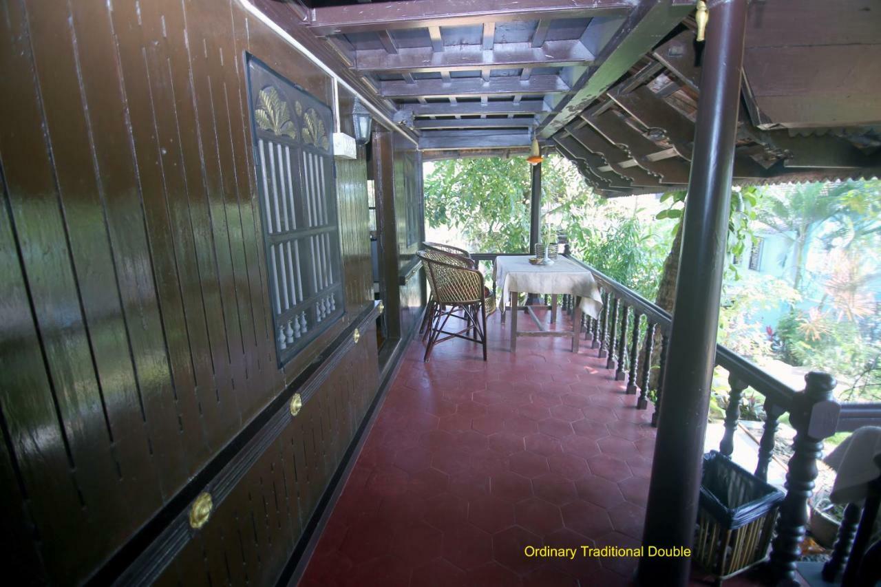 Varkala Marine Palace Esterno foto