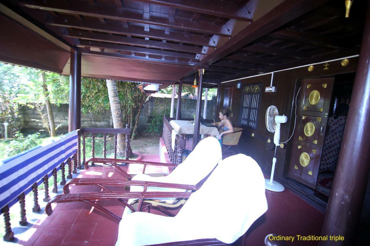 Varkala Marine Palace Esterno foto