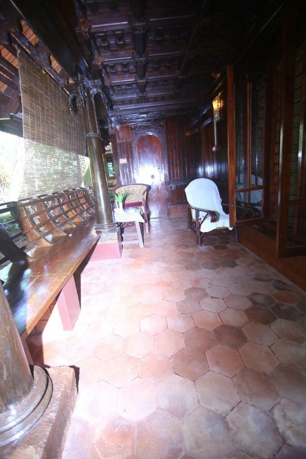 Varkala Marine Palace Esterno foto