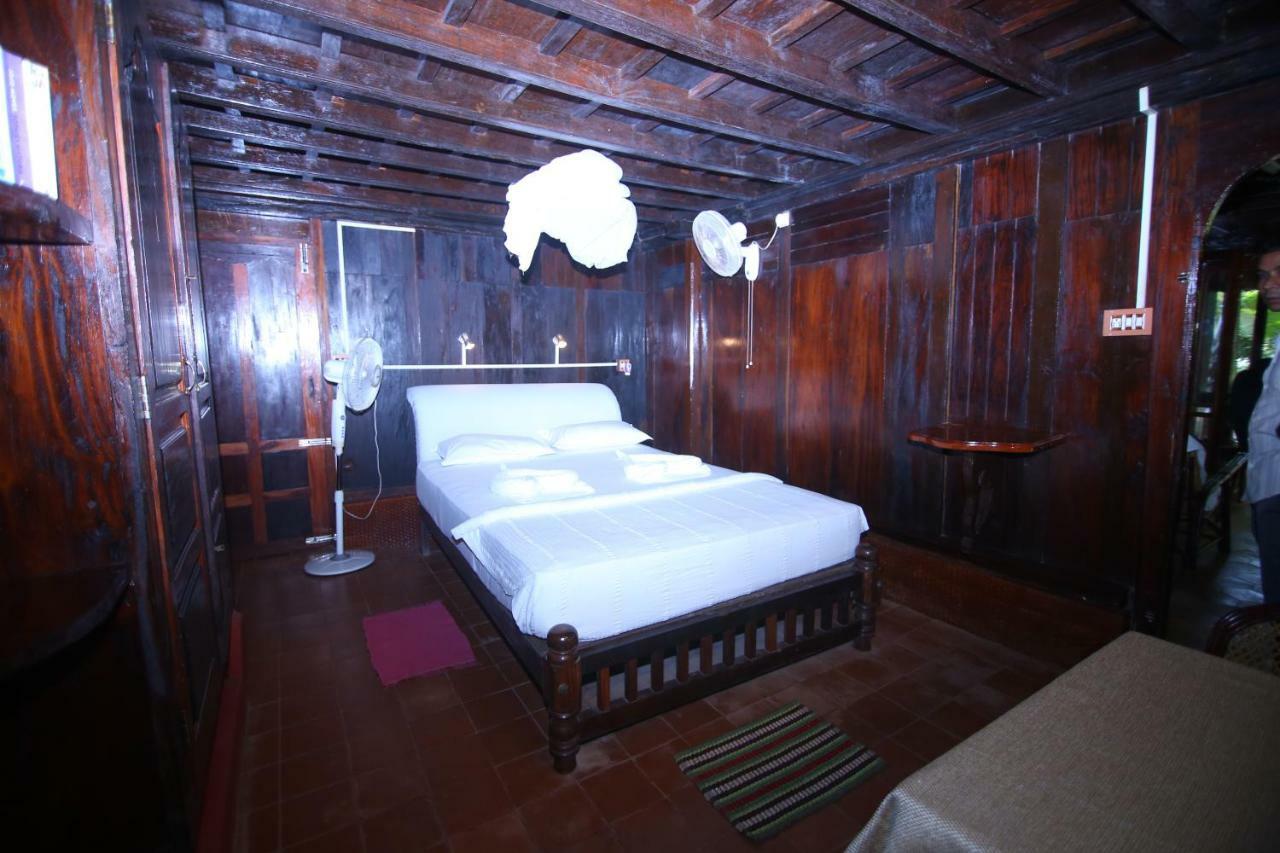 Varkala Marine Palace Esterno foto